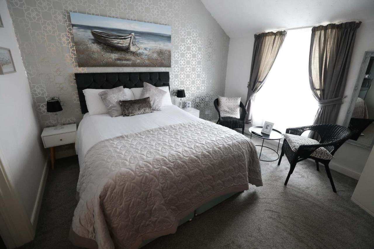 Hotel Mandalay Portrush Exterior foto